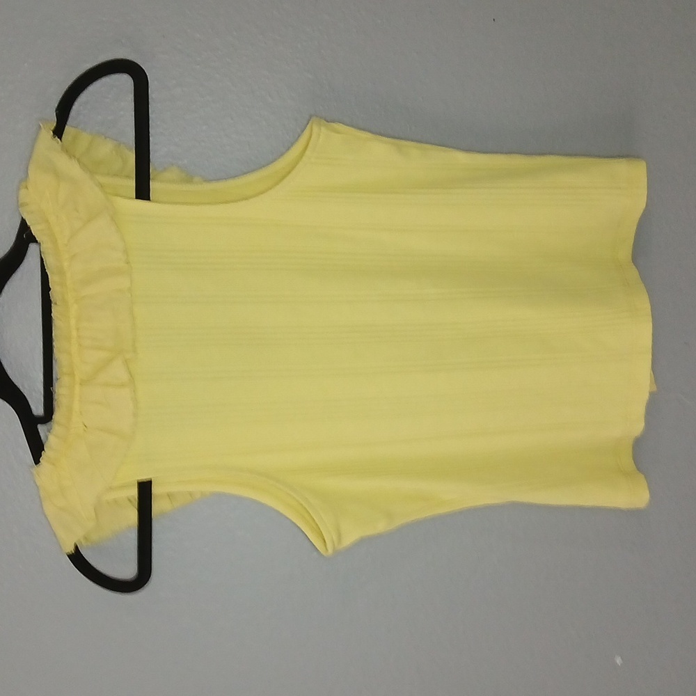 PILCRO Yellow Ruffled Sleeveless Top - Picture 6 of 12